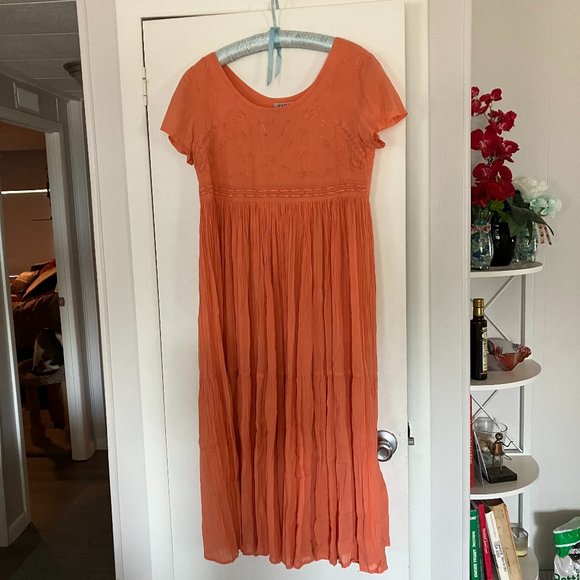 Coral Maxi Crinkle Dress Size M EUC - Picture 3 of 6